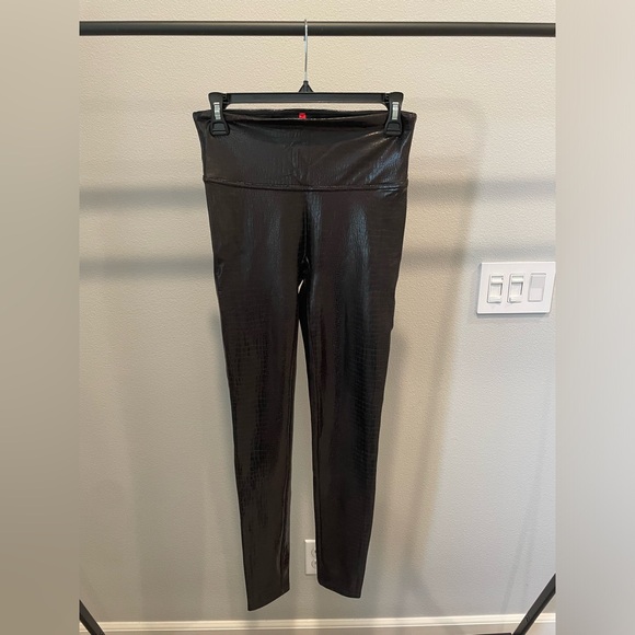 SPANX® Croc Embossed High Waist Faux Leather Leggings - Picture 5 of 6
